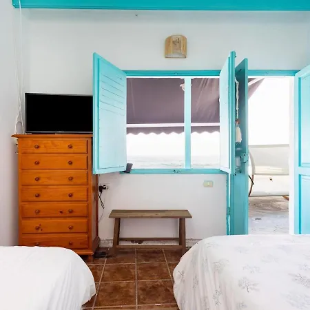 Lightbooking La Mar Del Caleton Tenerife Holiday home *